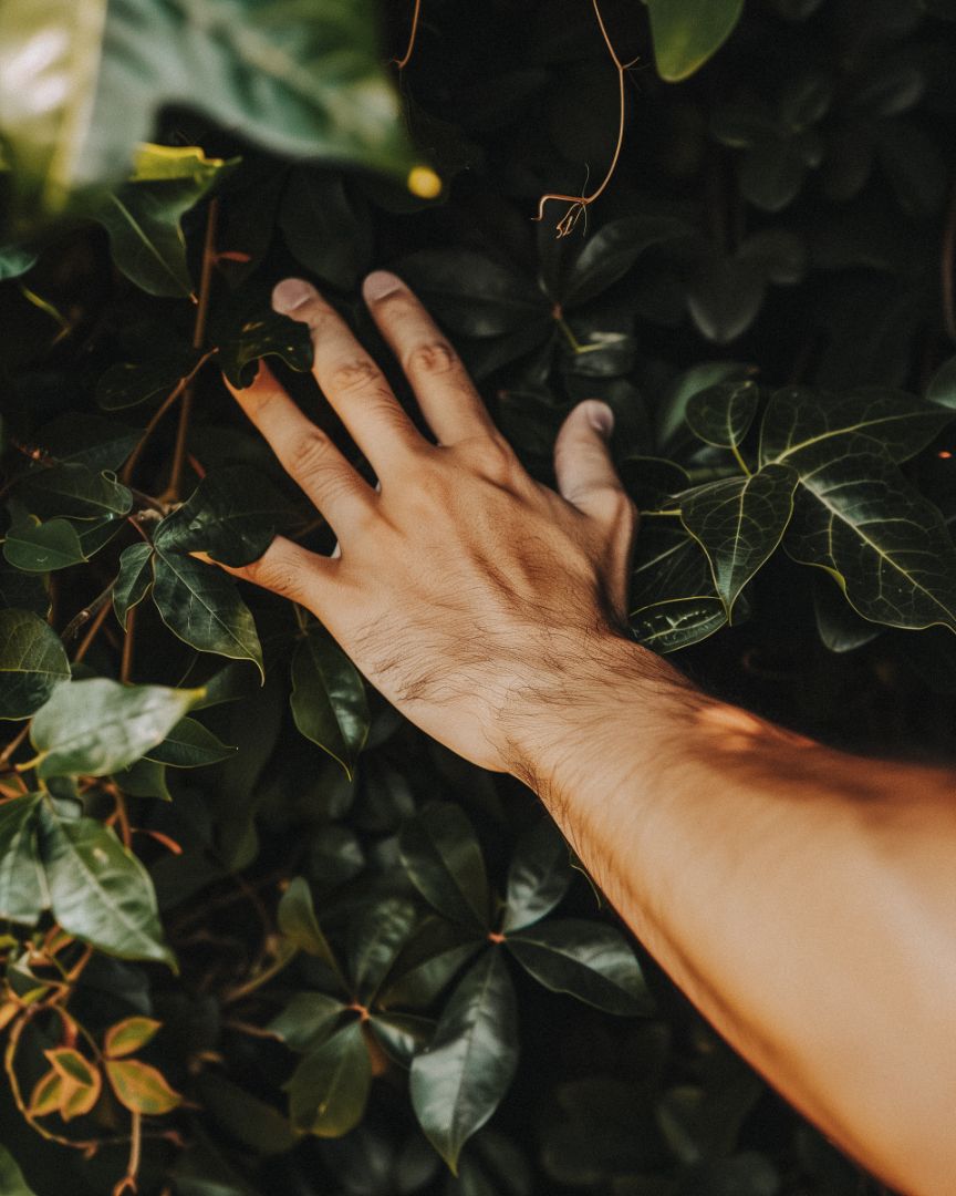 Comment le stress oxydatif accélère le vieillissement de la peau chez l'homme et comment le combattre