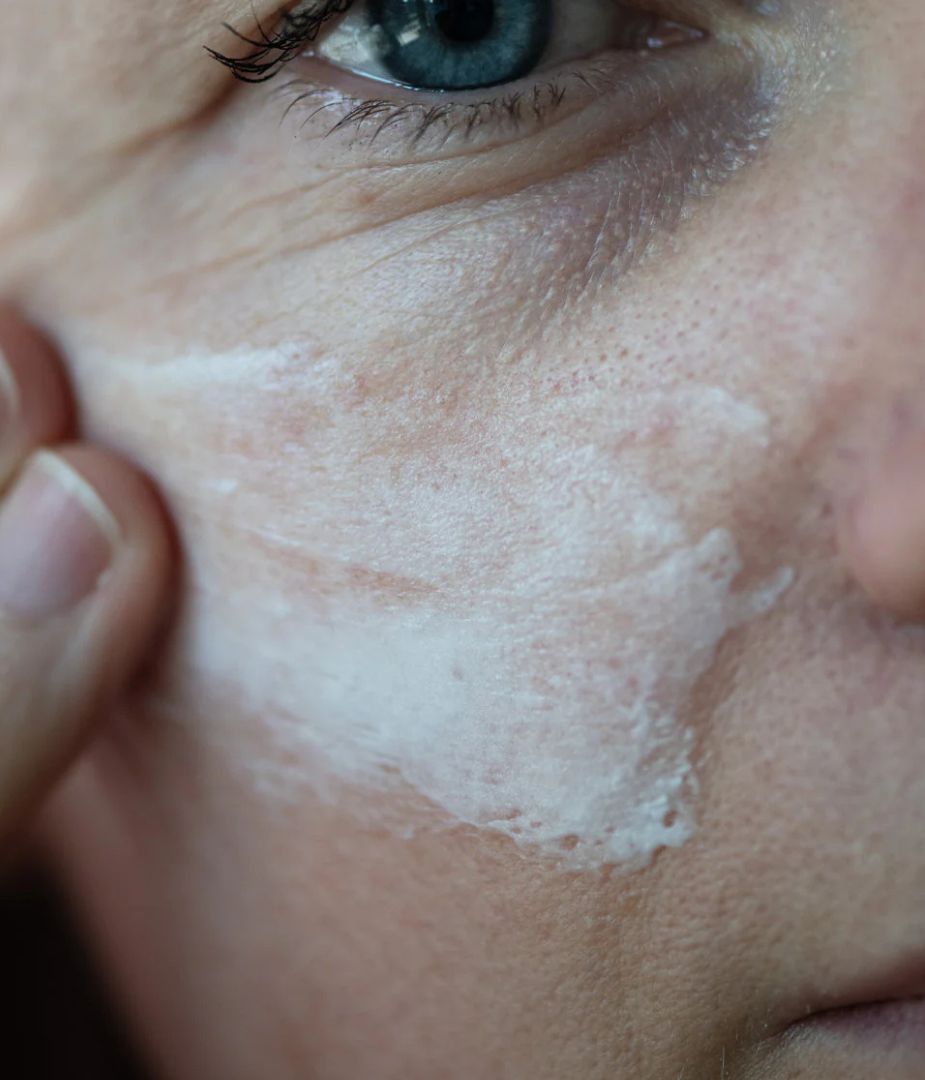 Choisir son soin anti-âge : comment trouver celui qui vous correspond vraiment ?